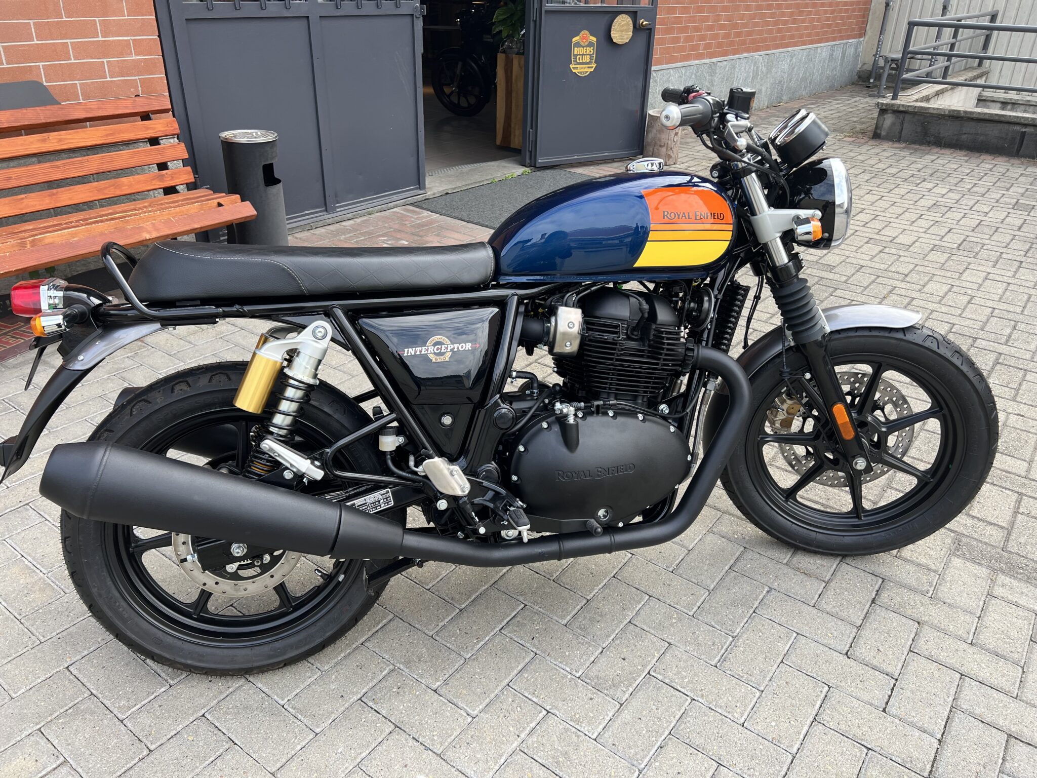 Royal Enfield Interceptor 650 Barcelona Blue Royal Enfield Torino